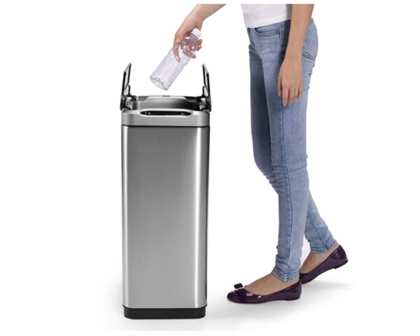 Kosz automatyczny SENSOR, bezdotykowy, prostokątny, pokrywa dwudzielna, stal mat. 45 l Kosz automatyczny SENSOR, bezdotykowy, prostokątny, pokrywa dwudzielna, stal mat. 45 l